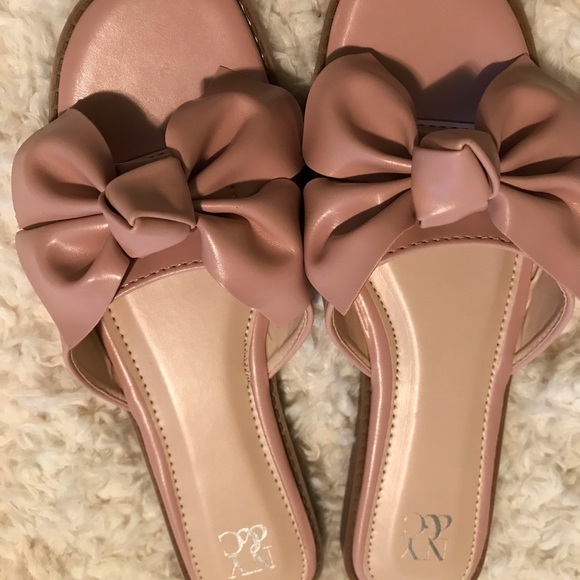 Sandals - Picture 2 of 3